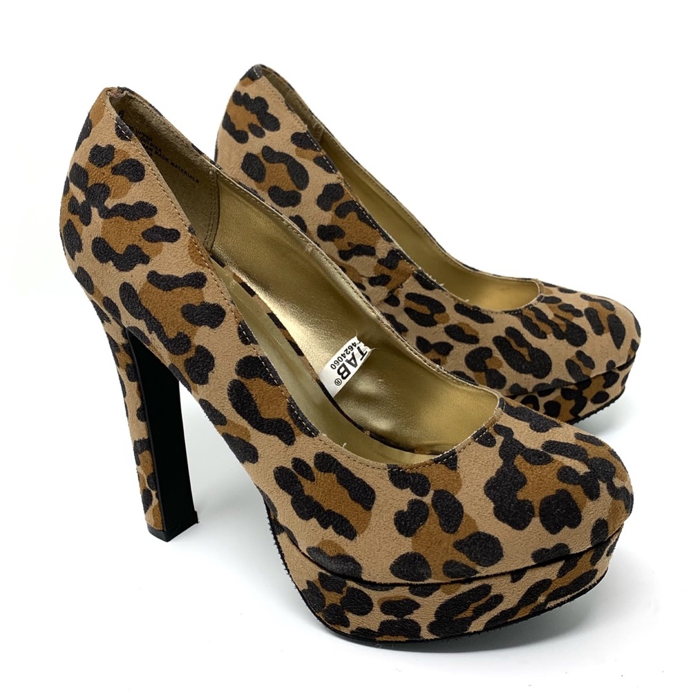 SALE Mossimo Leopard Heels